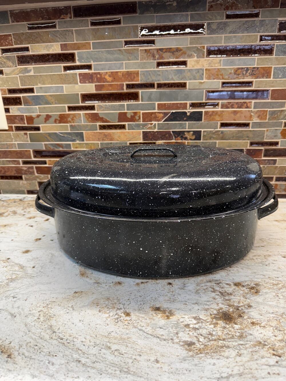 Vintage Enamel Roaster, Oval Black Speckled, Covered Roasting Pan, Large 16-1/2"